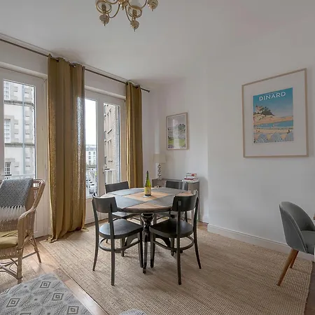 L'ancrage Malouin 아파트